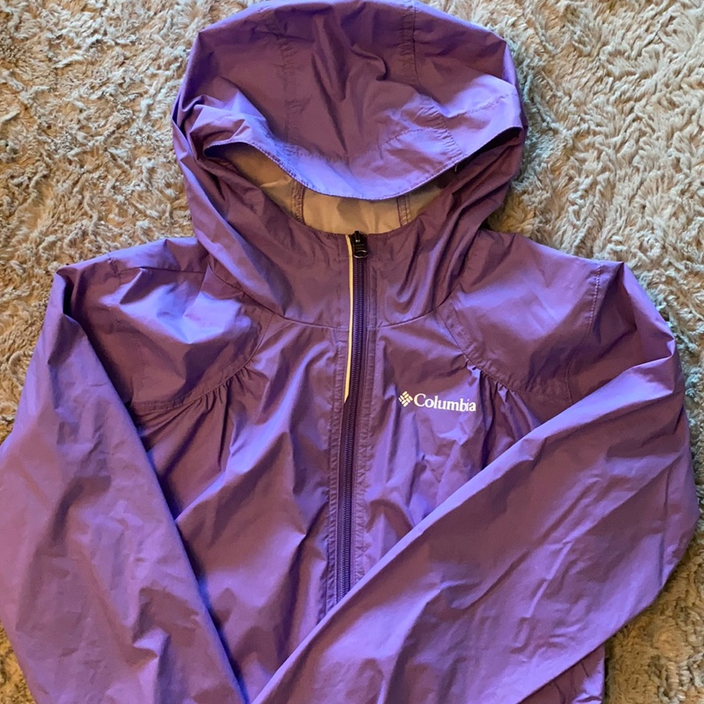 Girl’s Columbia Unlined Rain Jacket with Hood, Size M, Purple EUC